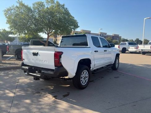 Used 2025 Toyota Tacoma SR RWD image 5