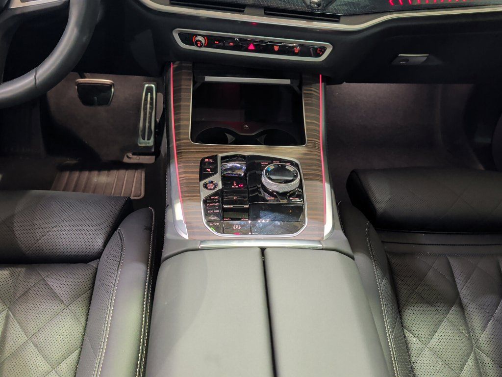 Certified 2026 BMW X5 xDrive40i w/ Executive Package AWD/4WD image 15