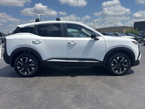 New 2026 Nissan Kicks SV w/ Cold Weather Package AWD/4WD image 6