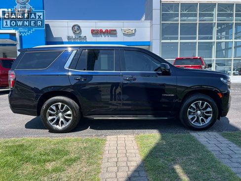 Used 2022 Chevrolet Tahoe LT w/ Luxury Package AWD/4WD image 4