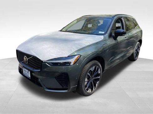 New 2026 Volvo XC60 T8 Ultra w/ Climate Package AWD/4WD image 3