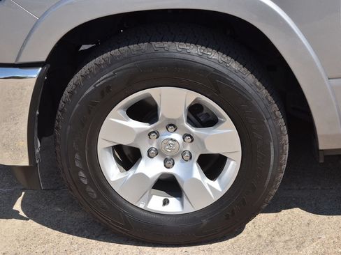 Used 2025 RAM 1500 Big Horn RWD image 9