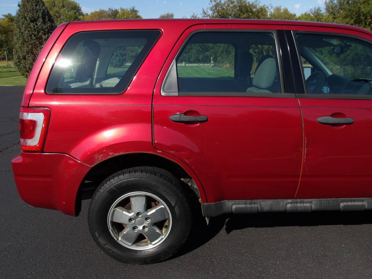 Used 2012 Ford Escape XLS FWD image 32