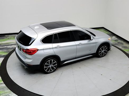 Used 2017 BMW X1 sDrive28i image 31