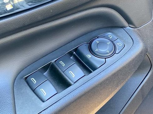 Used 2023 Chevrolet Equinox LT AWD/4WD image 11