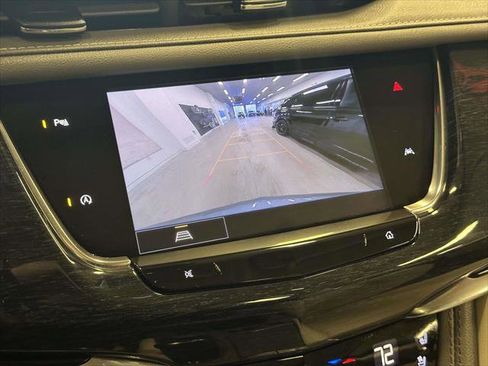 Used 2023 Cadillac XT6 Premium Luxury image 29