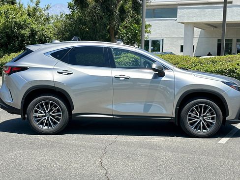 Used 2025 Lexus NX 350h AWD w/ Premium Package image 7
