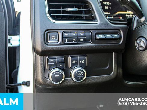 Used 2024 GMC Yukon AT4 image 32