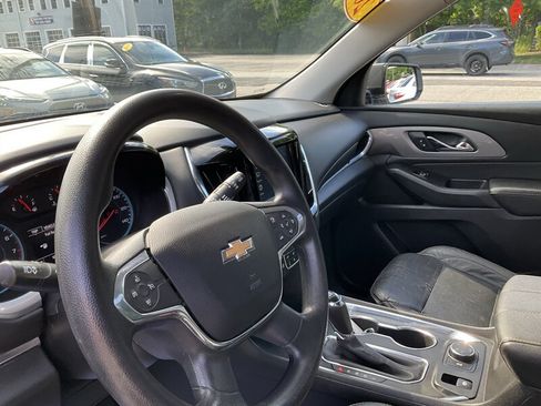 Used 2019 Chevrolet Traverse LS AWD/4WD image 18