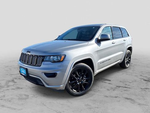 Certified 2018 Jeep Grand Cherokee Altitude image 1