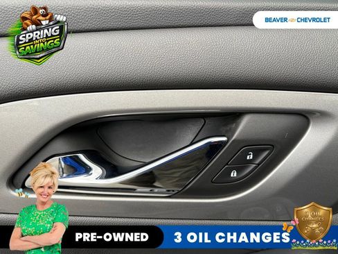Used 2023 Chevrolet Traverse LT AWD/4WD image 30