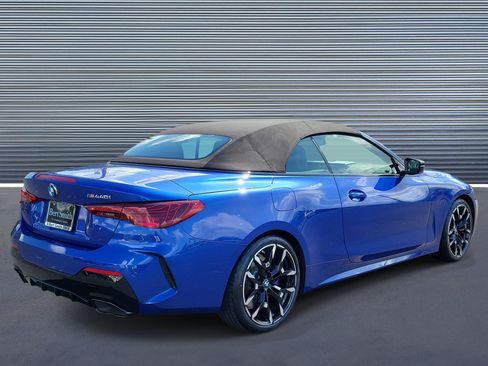 Used 2026 BMW M440i Convertible RWD image 3