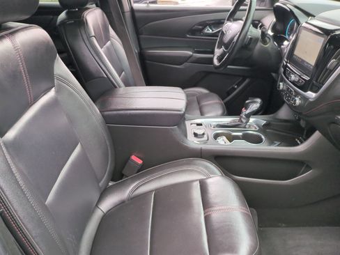 Used 2023 Chevrolet Traverse RS image 19
