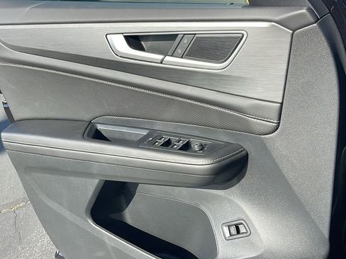 New 2026 Volkswagen Atlas Cross Sport SE image 26