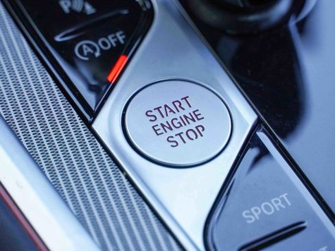 Certified 2025 BMW M850i xDrive Coupe image 19