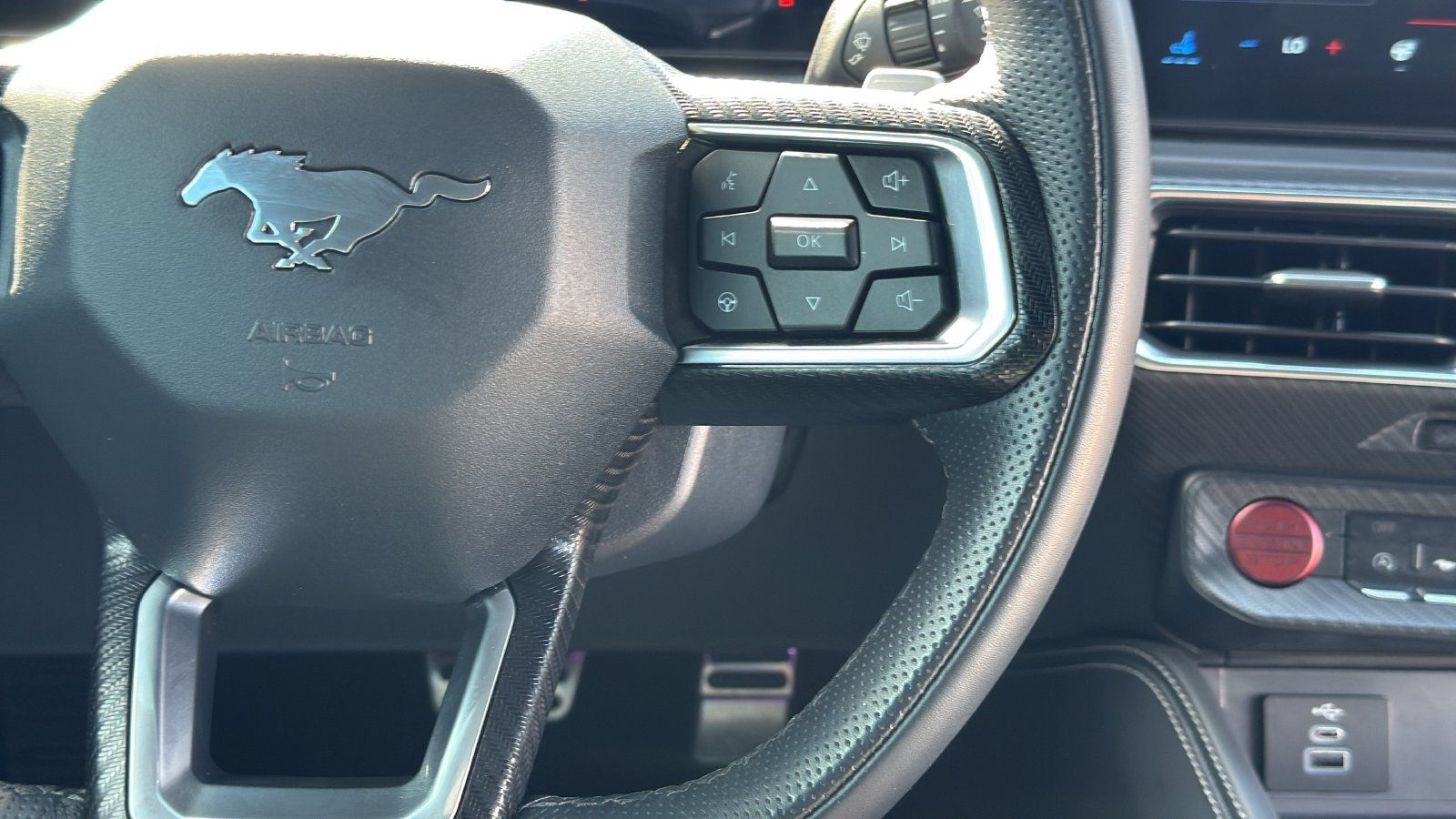 Used 2025 Ford Mustang GT Premium RWD image 15