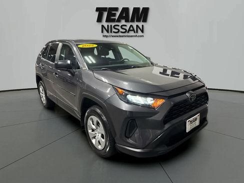 Used 2022 Toyota RAV4 LE image 1