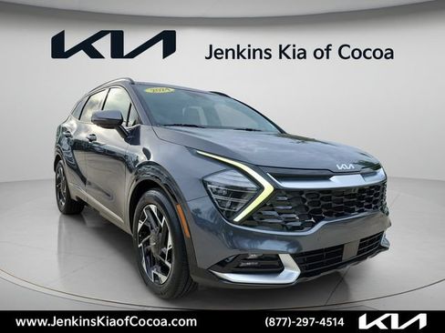 Certified 2024 Kia Sportage SX FWD image 2