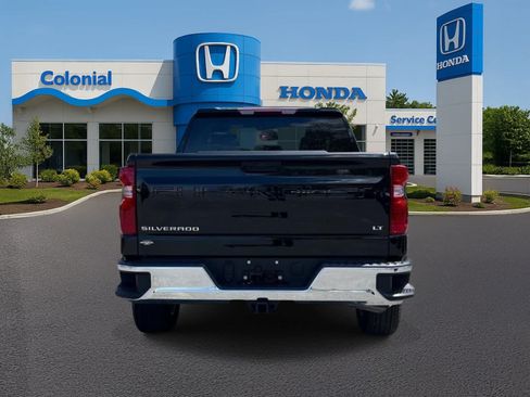 Used 2025 Chevrolet Silverado 1500 LT AWD/4WD image 5