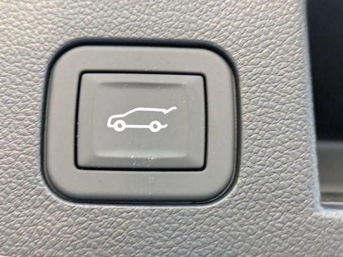 New 2026 Chevrolet Equinox LT w/ Convenience Package II image 14