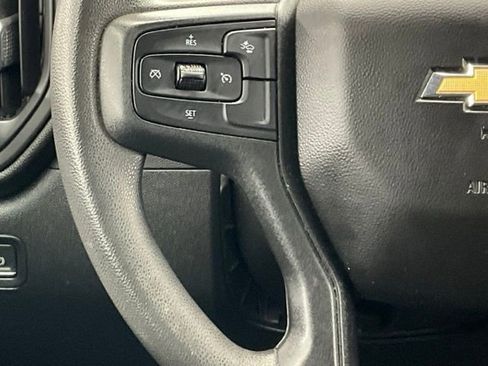 Used 2023 Chevrolet Silverado 1500 Custom image 17