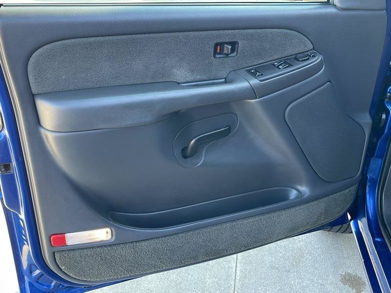 Used 2003 Chevrolet Silverado 1500 LS AWD/4WD image 26