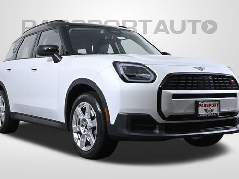Used 2025 MINI Cooper Countryman S image 2
