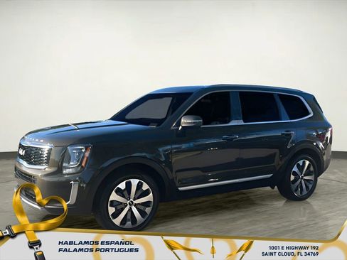 Used 2022 Kia Telluride S image 2
