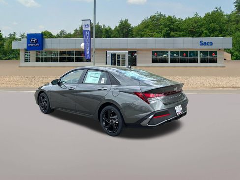 New 2026 Hyundai Elantra Sport FWD image 8
