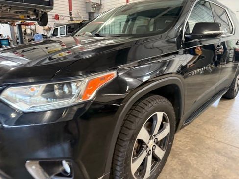 Used 2018 Chevrolet Traverse LT w/ LPO, 'HIT The Road' Package AWD/4WD image 44