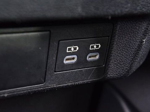 Used 2024 Toyota Tacoma TRD Off-Road image 23