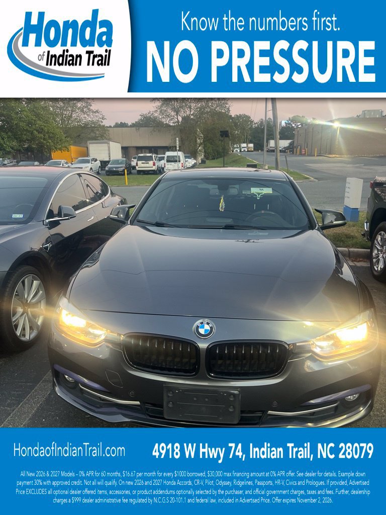 Used 2017 BMW 330i xDrive Sedan AWD/4WD image 4