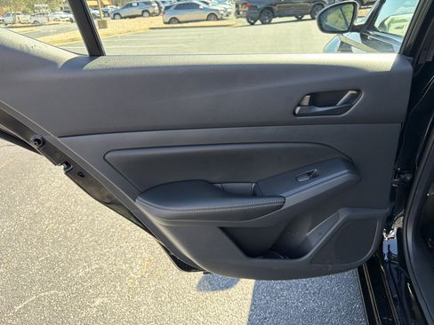 Used 2025 Nissan Altima 2.5 SV image 21