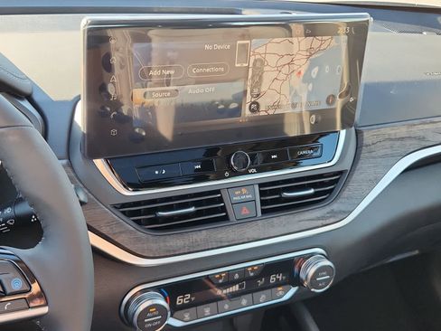 New 2025 Nissan Altima 2.5 SL image 14