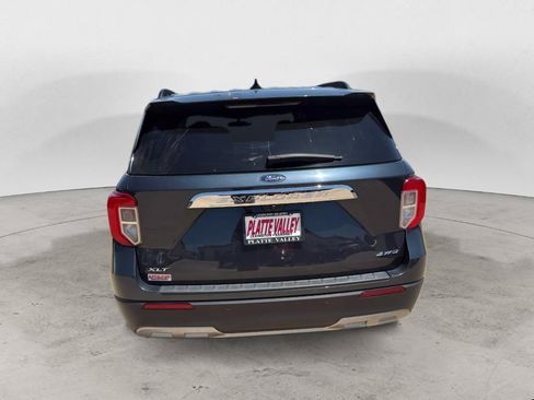 Used 2024 Ford Explorer XLT w/ Equipment Group 202A AWD/4WD image 7