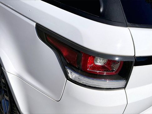Used 2017 Land Rover Range Rover Sport SVR image 20