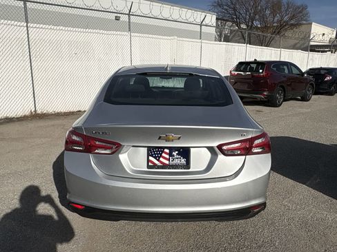 Used 2022 Chevrolet Malibu LT image 5
