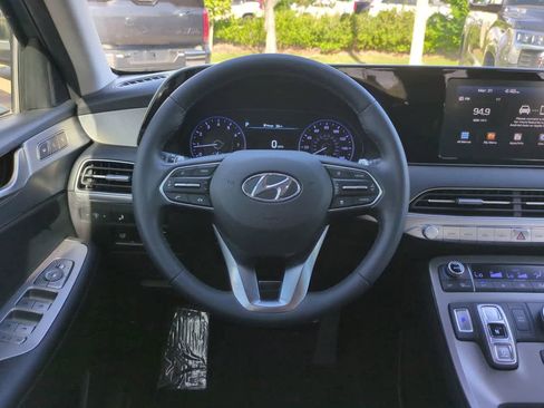 Used 2020 Hyundai Palisade SEL w/ Premium Package image 16