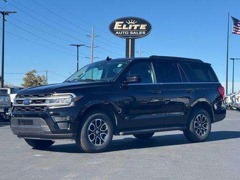 Used 2024 Ford Expedition XLT image 1