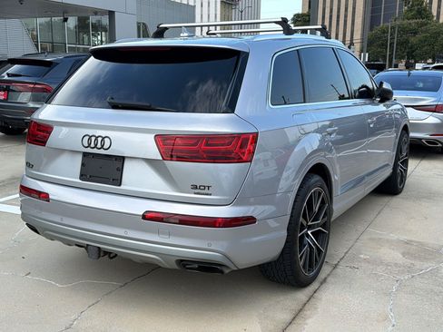 Used 2017 Audi Q7 3.0T Premium Plus w/ Premium Plus Package AWD/4WD image 9