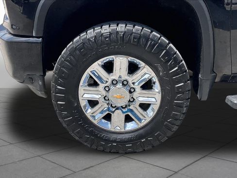 Used 2022 Chevrolet Silverado 2500 High Country AWD/4WD image 11
