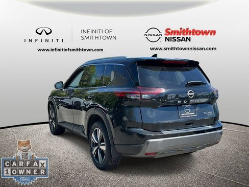 Used 2024 Nissan Rogue SL AWD/4WD image 9