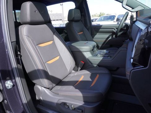 New 2026 GMC Sierra 2500 AT4 w/ AT4 Premium Plus Package image 13