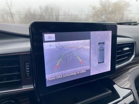 Used 2022 Ford Explorer Limited w/ Class IV Trailer Tow Package image 28