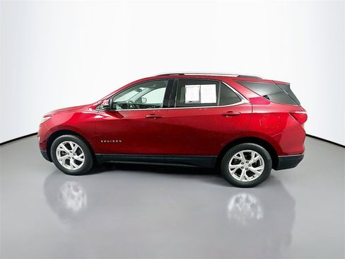 Used 2018 Chevrolet Equinox LT image 4