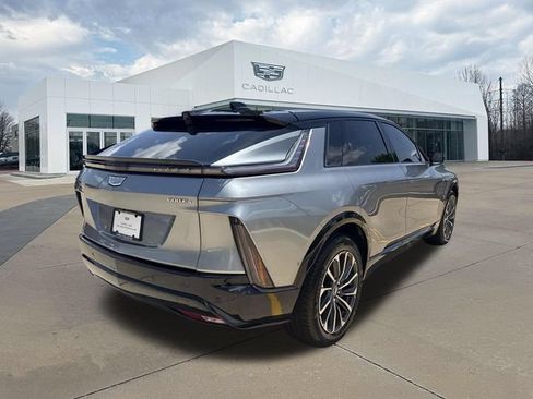 Used 2025 Cadillac Lyriq Sport AWD/4WD image 3