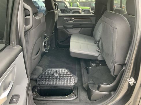 Used 2022 RAM 1500 Big Horn AWD/4WD image 57