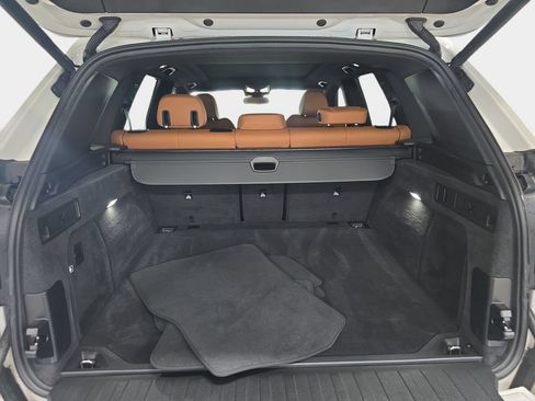 Used 2024 BMW X5 sDrive40i w/ M Sport Package RWD image 30