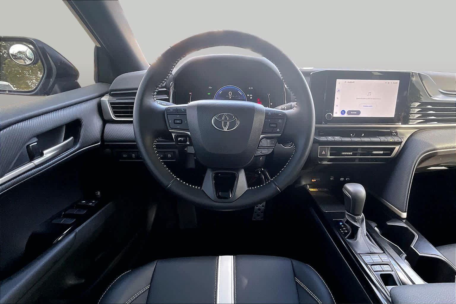 Certified 2026 Toyota Camry SE w/ Preferred Package 1 (TMS) FWD image 5