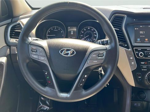 Used 2017 Hyundai Santa Fe Sport image 11